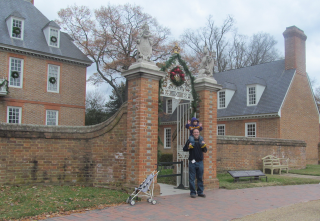 Colonial Williamsburg is an ideal place to take the family for an educational vacation. These photos show just a taste of Colonial Williamsburg. https://www.intoxicatedonlife.com/2012/11/23/colonial-williamsburg-photo-blog/