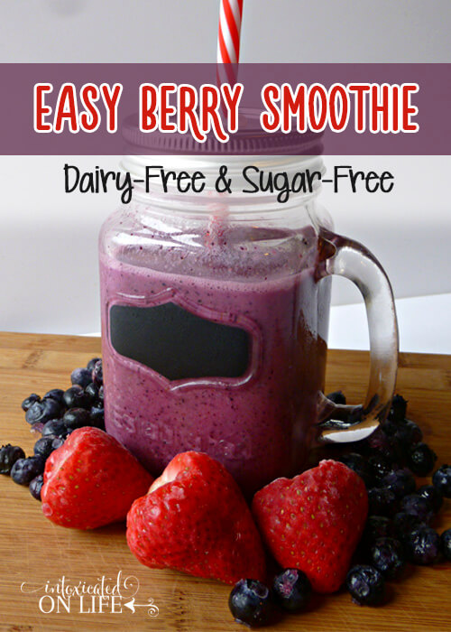 Easy Berry Smoothie (sugar-free and dairy-free)