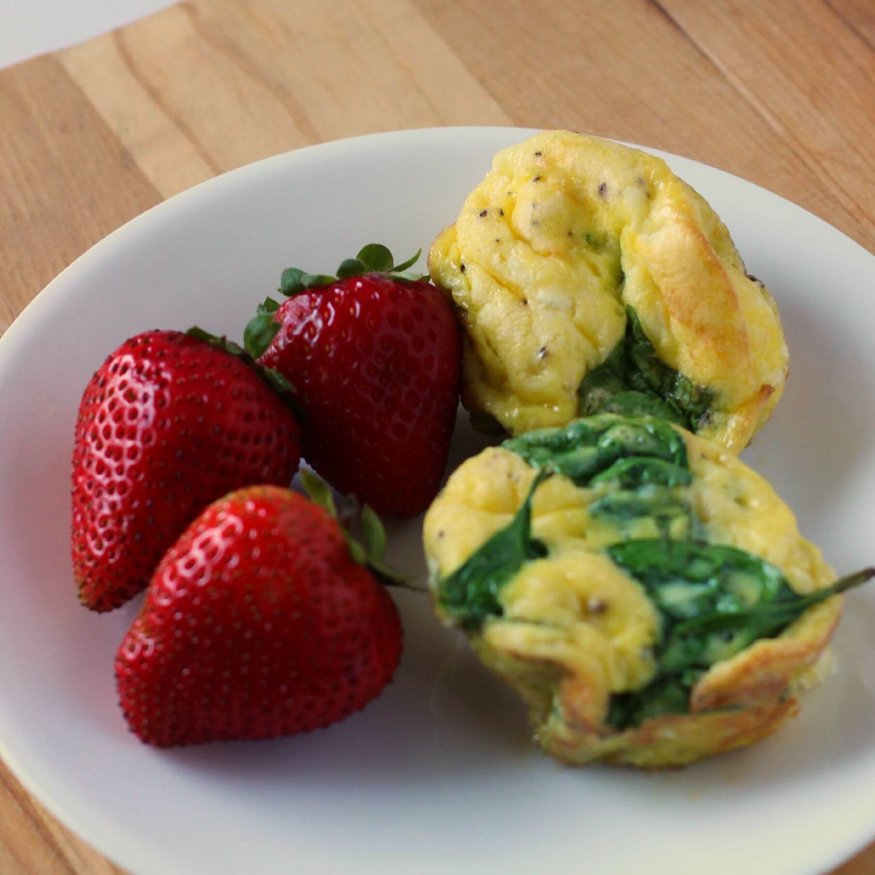 https://www.intoxicatedonlife.com/wp-content/uploads/2015/09/Spinach-Goat-Cheese-Egg-Muffins-1-2.jpg